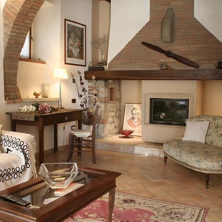 Borgo Medioevale Apartman Todi Kültér fotó